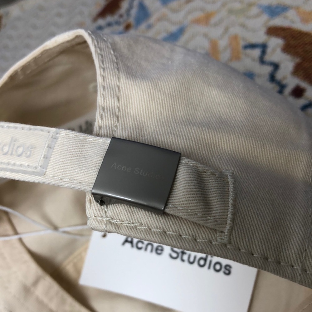 Acne Cream Silver Minimalist Hat - Picture 4 of 6